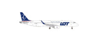	LOT Polish Airlines Embraer E190  SP-LMA