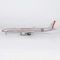 NG Model Boeing 777-300ER American "Flagship DFW" N735AT